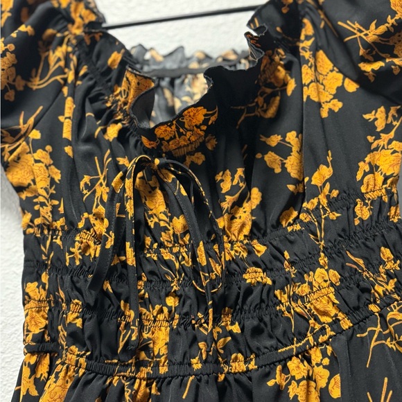 Floral Casual Dress - Picture 4 of 6